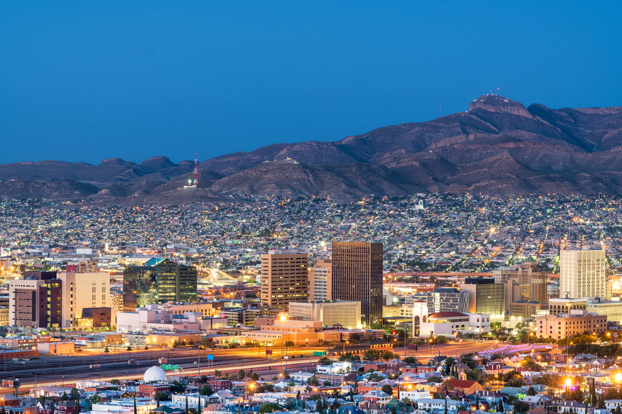 Your Complete West Side El Paso Lifestyle Guide: Mountain Views, Modern Living, and Everyday Convenience